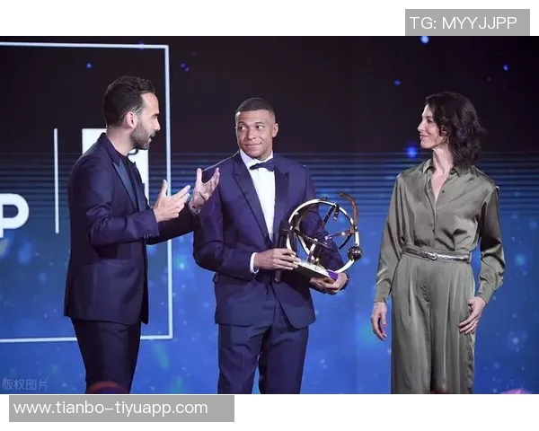 姆巴佩赛后庆祝献给11岁患病孩子展现温暖人性承诺感动全场 姆巴佩赛后庆祝献给11岁患病孩子展现温暖人性承诺感动全场