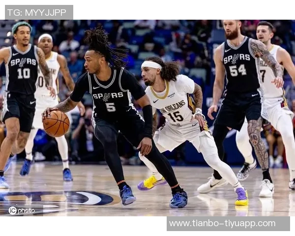 保罗未来去向分析:重返鹈鹕还是留在加州加盟国王 保罗未来去向分析:重返鹈鹕还是留在加州加盟国王