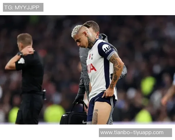 热刺后卫乌多吉在伦敦街头遭经纪人持枪威胁事件引发关注 热刺后卫乌多吉在伦敦街头遭经纪人持枪威胁事件引发关注