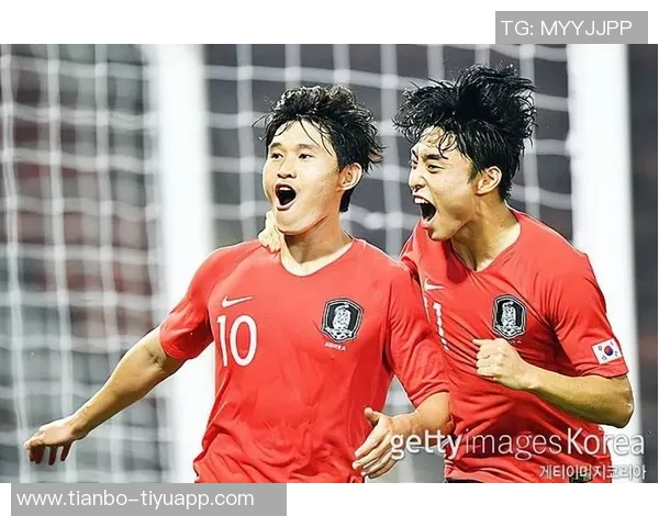 2025赛季K1联赛颁奖盛典李东炅荣获最佳球员波耶特获最佳教练殊荣