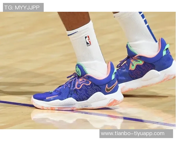 安踏向库里团队寄送球鞋包括欧文签名鞋引发关注