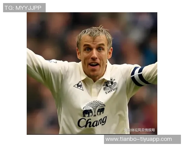 内维尔称廷伯实力接近卡瓦哈尔具备攻防兼备的威胁能力